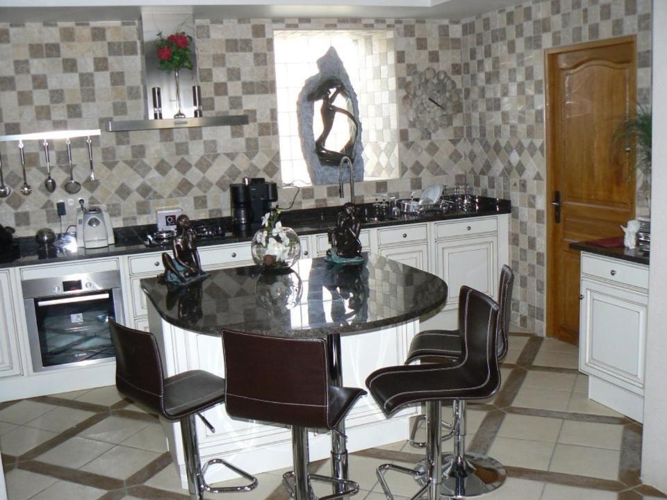 Bed and Breakfast Le Manoir Des Chapelles Venoy Экстерьер фото